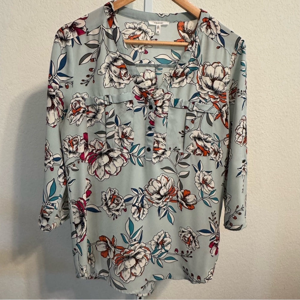 Maurices Women’s Size Medium 3/4 Sleeve Floral Print Semi-Sheer Utility Blouse